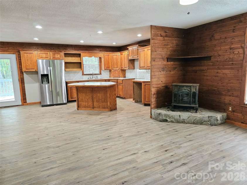 5692 Brooklyn Road, Great Falls, SC 29055.  MLS# CAR4377472, YatesRealty ID 20415. 