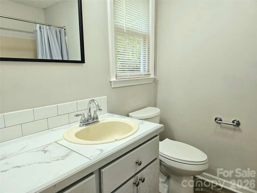 5692 Brooklyn Road, Great Falls, SC 29055.  MLS# CAR4377472, YatesRealty ID 20415. 