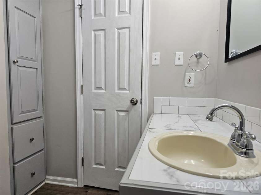5692 Brooklyn Road, Great Falls, SC 29055.  MLS# CAR4377472, YatesRealty ID 20415. 