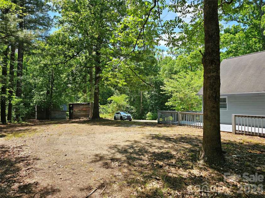 5692 Brooklyn Road, Great Falls, SC 29055.  MLS# CAR4377472, YatesRealty ID 20415. 