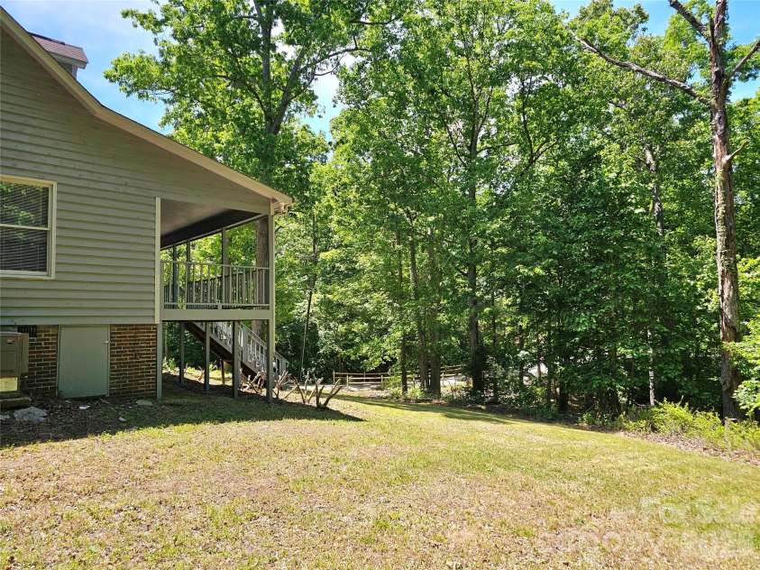 5692 Brooklyn Road, Great Falls, SC 29055.  MLS# CAR4377472, YatesRealty ID 20415. 