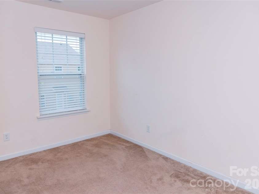 10443 Benfield Road, Charlotte, NC 28269.  MLS# CAR4380013, YatesRealty ID 20416. 