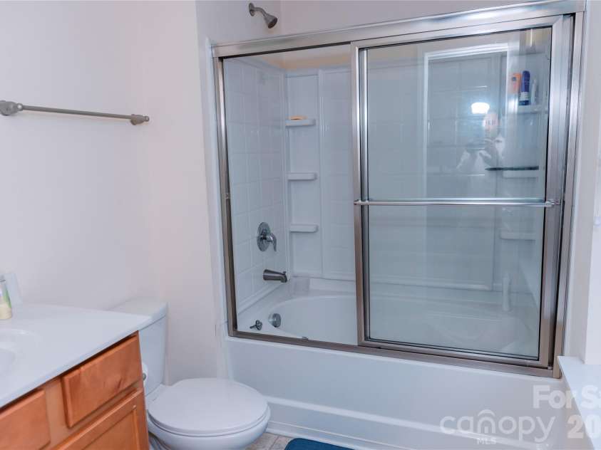 10443 Benfield Road, Charlotte, NC 28269.  MLS# CAR4380013, YatesRealty ID 20416. 