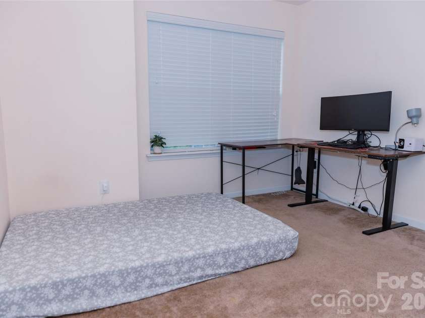 10443 Benfield Road, Charlotte, NC 28269.  MLS# CAR4380013, YatesRealty ID 20416. 
