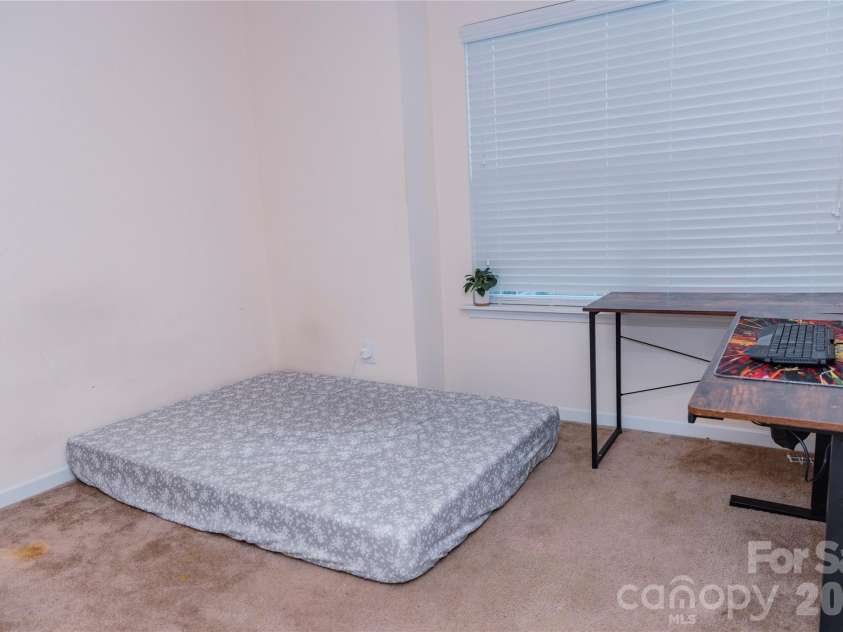 10443 Benfield Road, Charlotte, NC 28269.  MLS# CAR4380013, YatesRealty ID 20416. 