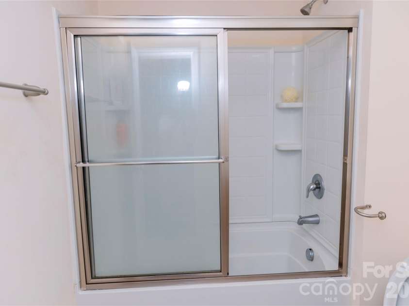 10443 Benfield Road, Charlotte, NC 28269.  MLS# CAR4380013, YatesRealty ID 20416. 