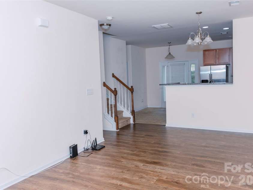 10443 Benfield Road, Charlotte, NC 28269.  MLS# CAR4380013, YatesRealty ID 20416. 