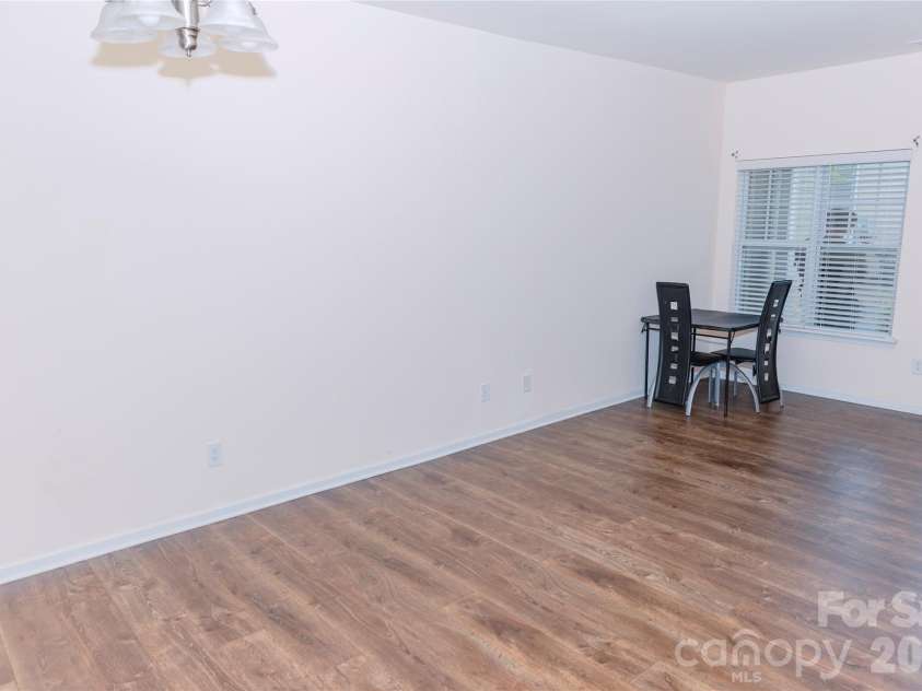 10443 Benfield Road, Charlotte, NC 28269.  MLS# CAR4380013, YatesRealty ID 20416. 