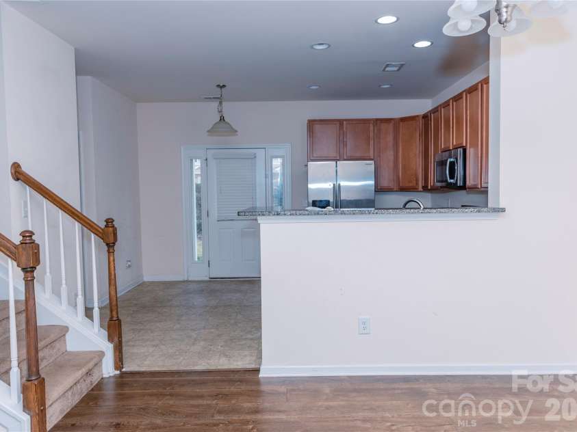 10443 Benfield Road, Charlotte, NC 28269.  MLS# CAR4380013, YatesRealty ID 20416. 