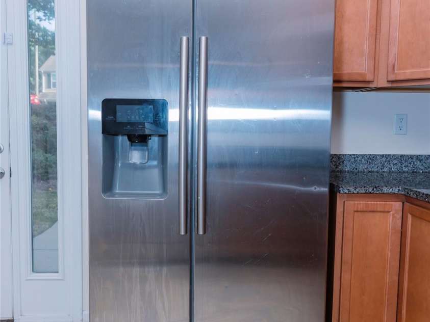 10443 Benfield Road, Charlotte, NC 28269.  MLS# CAR4380013, YatesRealty ID 20416. Kitchen