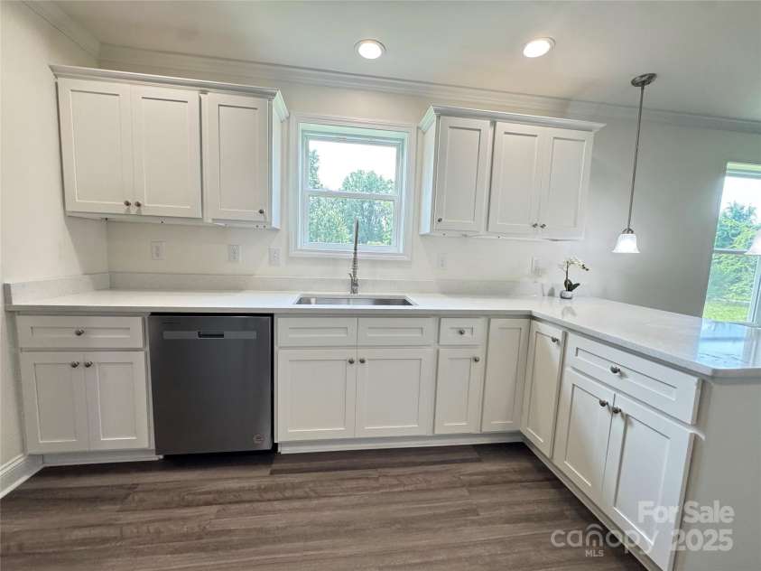 159 Hallman Street, Cherryville, NC 28021.  MLS# CAR4248221, YatesRealty ID 20416. Kitchen