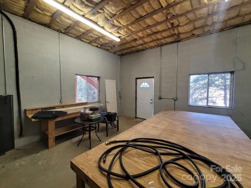 54 Wintergreen Drive, Brevard, NC 28712.  MLS# CAR4255906, YatesRealty ID 20417. 
