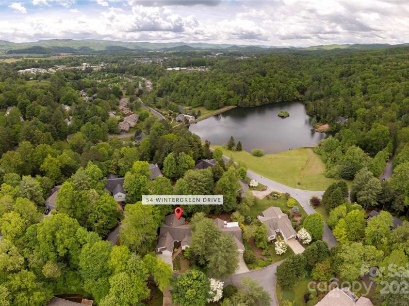 54 Wintergreen Drive, Brevard, NC 28712.  MLS# CAR4255906, YatesRealty ID 20417. 
