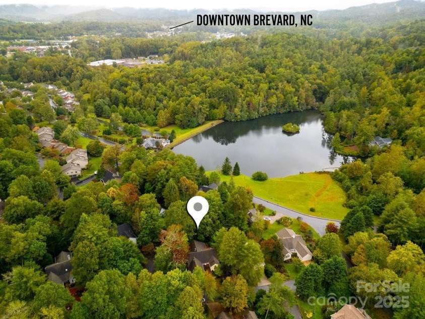 54 Wintergreen Drive, Brevard, NC 28712.  MLS# CAR4306705, YatesRealty ID 20417. 