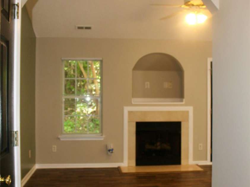 4621 Victory Lane, Charlotte, NC 28269.  MLS# CAR4375490, YatesRealty ID 20418. 