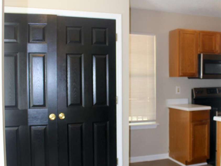 4621 Victory Lane, Charlotte, NC 28269.  MLS# CAR4375490, YatesRealty ID 20418. 