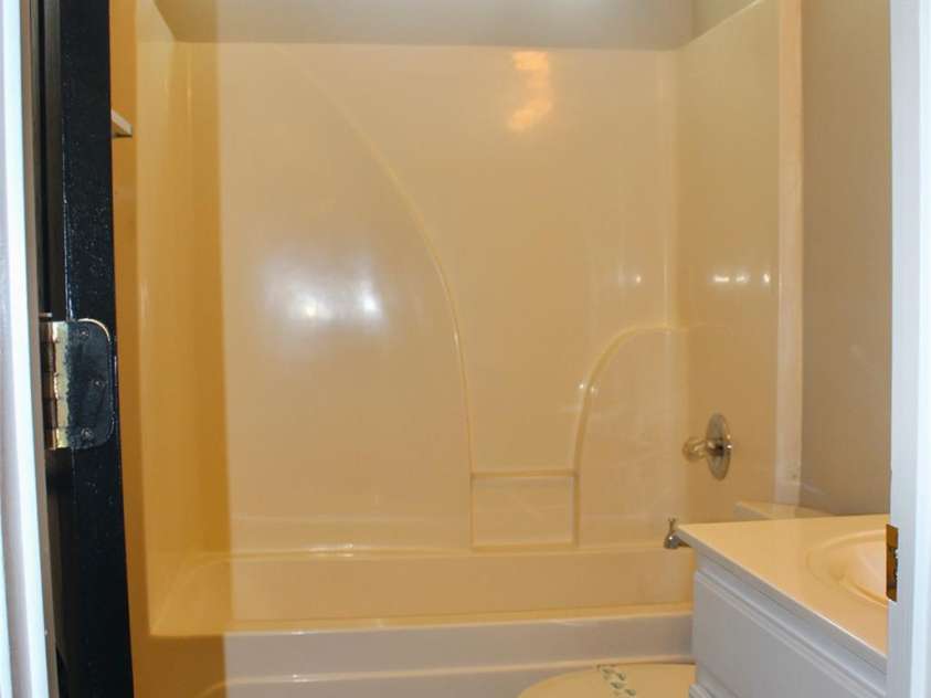 4621 Victory Lane, Charlotte, NC 28269.  MLS# CAR4375490, YatesRealty ID 20418. 