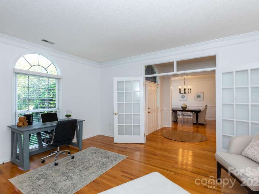 6507 Fairway Point Drive, Charlotte, NC 28269.  MLS# CAR4270294, YatesRealty ID 20418. 