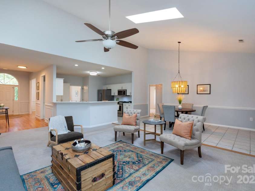 6507 Fairway Point Drive, Charlotte, NC 28269.  MLS# CAR4270294, YatesRealty ID 20418. 