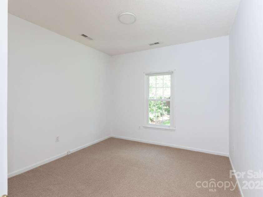 6507 Fairway Point Drive, Charlotte, NC 28269.  MLS# CAR4270294, YatesRealty ID 20418. 