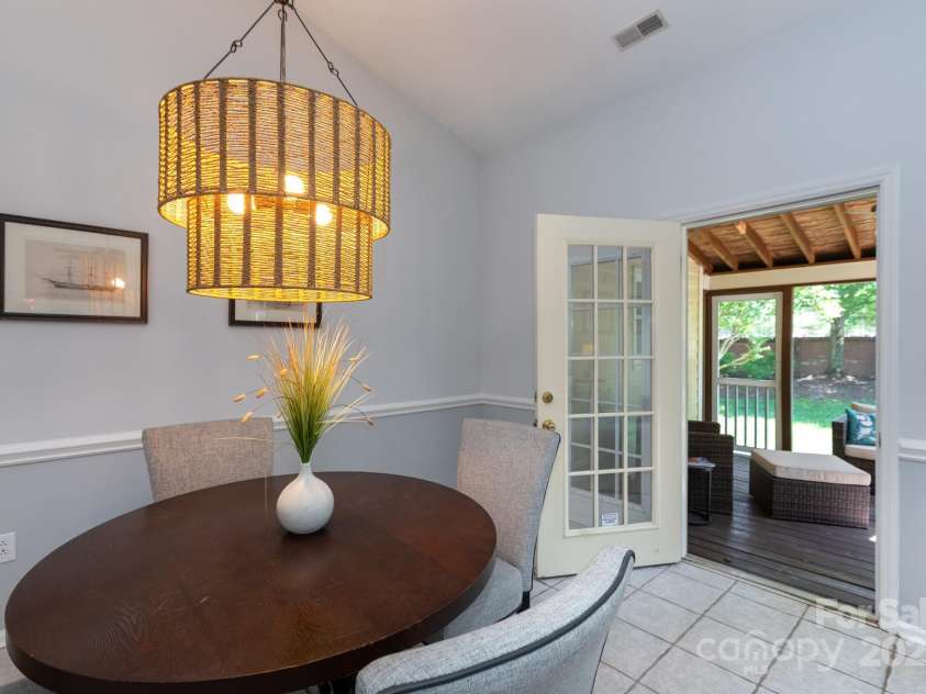 6507 Fairway Point Drive, Charlotte, NC 28269.  MLS# CAR4270294, YatesRealty ID 20418. 
