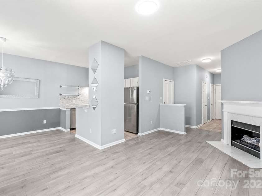 2059 Lennox Square Road, Charlotte, NC 28210.  MLS# CAR4245907, YatesRealty ID 20419. 