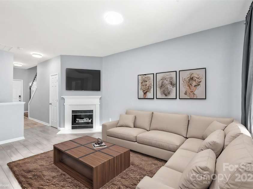 2059 Lennox Square Road, Charlotte, NC 28210.  MLS# CAR4245907, YatesRealty ID 20419. 