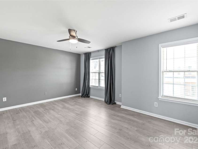 2059 Lennox Square Road, Charlotte, NC 28210.  MLS# CAR4245907, YatesRealty ID 20419. 