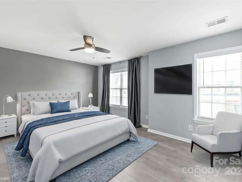 2059 Lennox Square Road, Charlotte, NC 28210.  MLS# CAR4245907, YatesRealty ID 20419. 