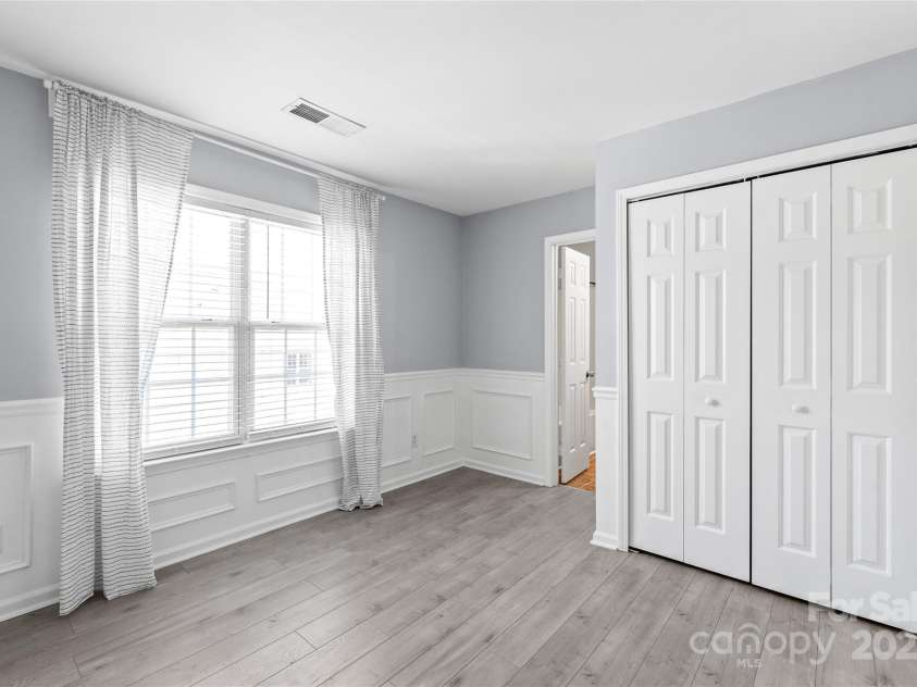 2059 Lennox Square Road, Charlotte, NC 28210.  MLS# CAR4245907, YatesRealty ID 20419. 