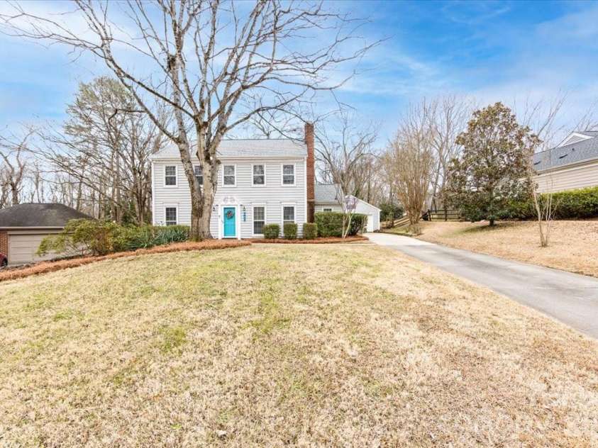 5042 Virginian Lane, Charlotte, NC 28226.  MLS# CAR4345660, YatesRealty ID 2042. 