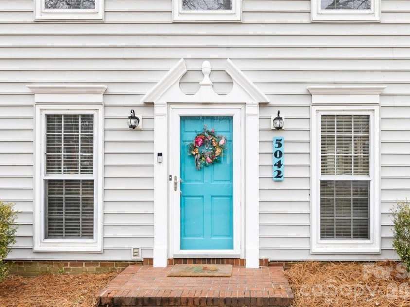 5042 Virginian Lane, Charlotte, NC 28226.  MLS# CAR4345660, YatesRealty ID 2042. 
