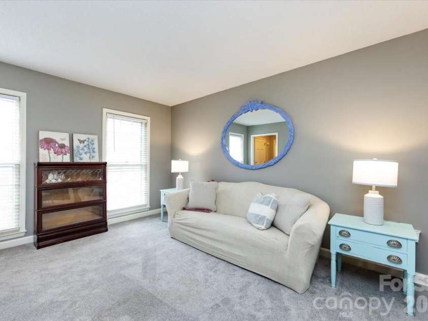 5042 Virginian Lane, Charlotte, NC 28226.  MLS# CAR4345660, YatesRealty ID 2042. 