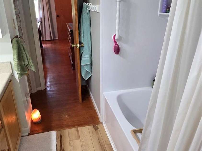 140 Elijah Hall Road, Black Mountain, NC 28711.  MLS# CAR4376953, YatesRealty ID 20420. 
