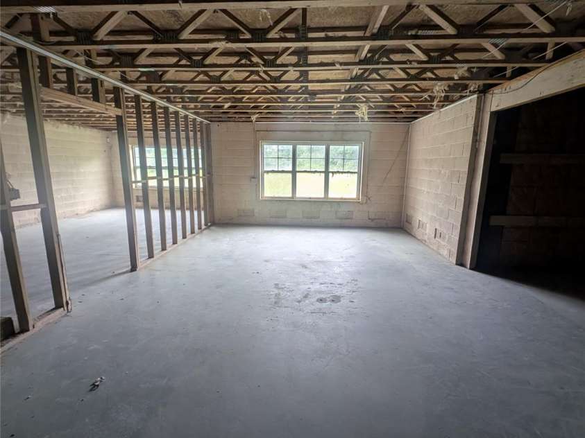 158 Clear Creekside Drive, Hendersonville, NC 28792.  MLS# CAR4265062, YatesRealty ID 20420. 