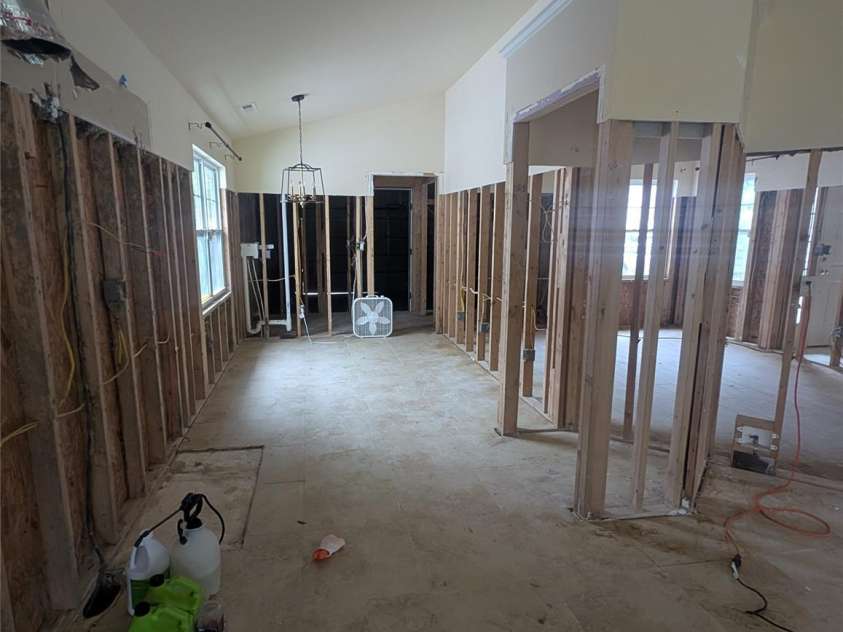 158 Clear Creekside Drive, Hendersonville, NC 28792.  MLS# CAR4265062, YatesRealty ID 20420. 