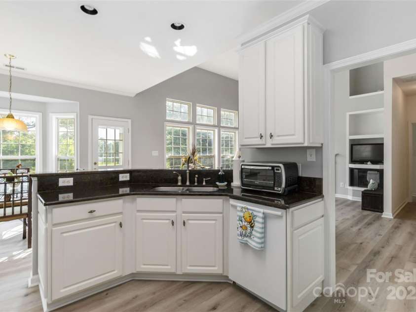 7704 Ninth Fairway Lane, Mint Hill, NC 28227.  MLS# CAR4267210, YatesRealty ID 20421. 