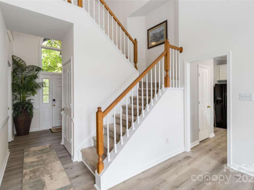 7704 Ninth Fairway Lane, Mint Hill, NC 28227.  MLS# CAR4267210, YatesRealty ID 20421. 