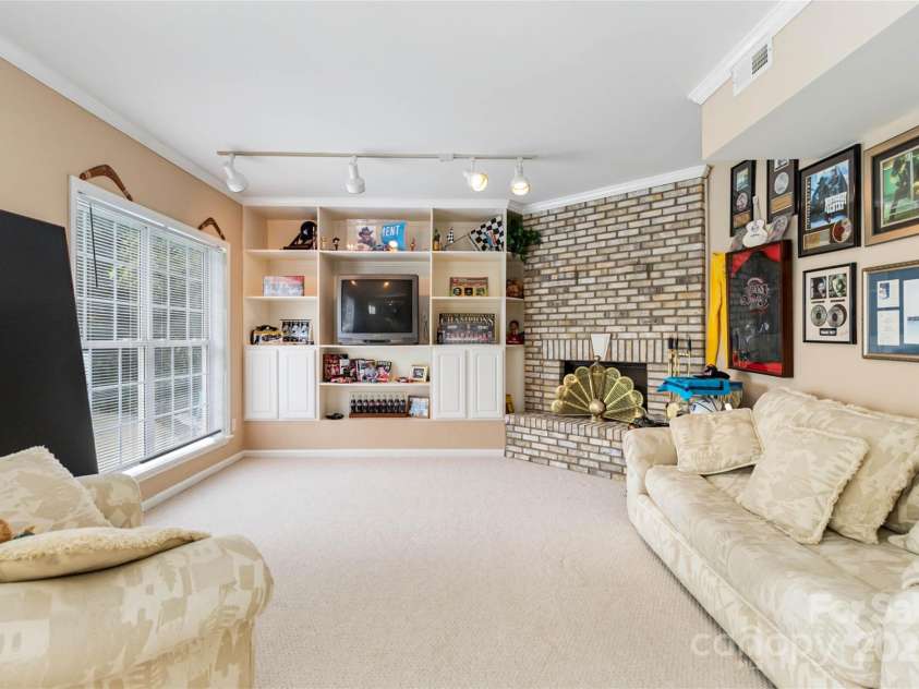 7704 Ninth Fairway Lane, Mint Hill, NC 28227.  MLS# CAR4267210, YatesRealty ID 20421. 