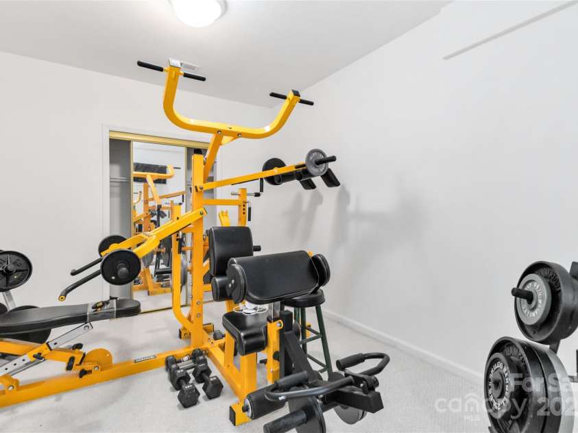 7704 Ninth Fairway Lane, Mint Hill, NC 28227.  MLS# CAR4267210, YatesRealty ID 20421. 