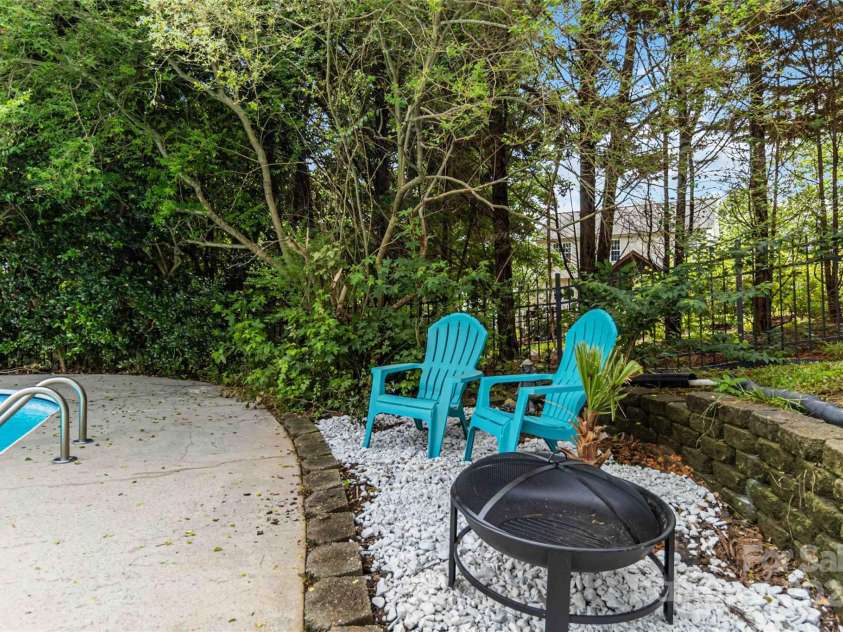 7704 Ninth Fairway Lane, Mint Hill, NC 28227.  MLS# CAR4267210, YatesRealty ID 20421. 