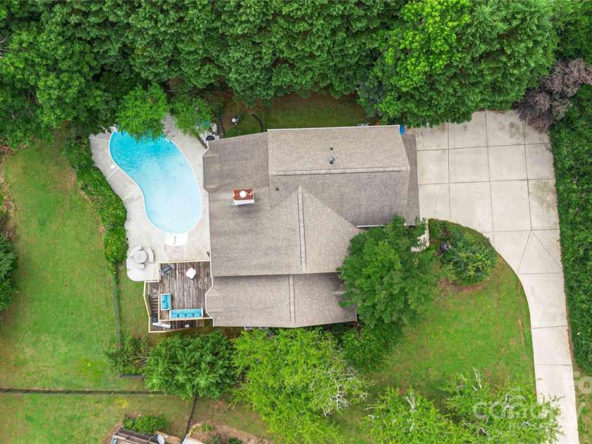 7704 Ninth Fairway Lane, Mint Hill, NC 28227.  MLS# CAR4267210, YatesRealty ID 20421. 
