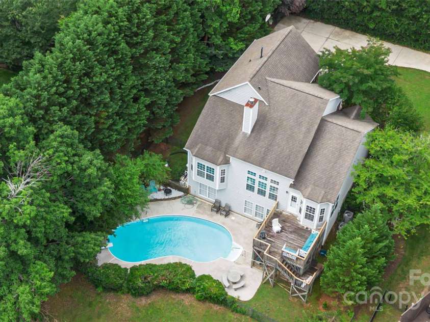 7704 Ninth Fairway Lane, Mint Hill, NC 28227.  MLS# CAR4267210, YatesRealty ID 20421. 