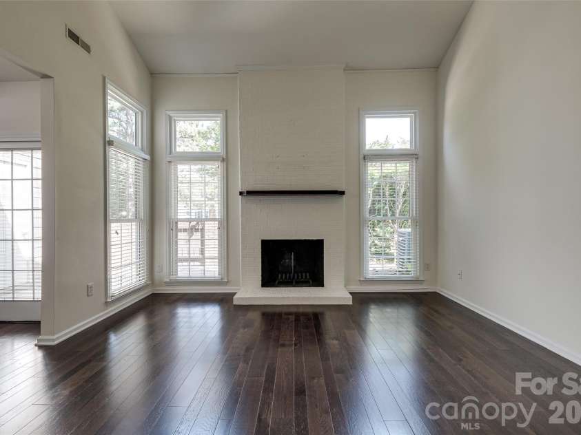 9235 Vicksburg Park Court, Charlotte, NC 28210.  MLS# CAR4378830, YatesRealty ID 20421. 
