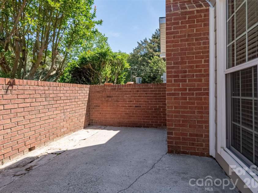 9235 Vicksburg Park Court, Charlotte, NC 28210.  MLS# CAR4378830, YatesRealty ID 20421. 
