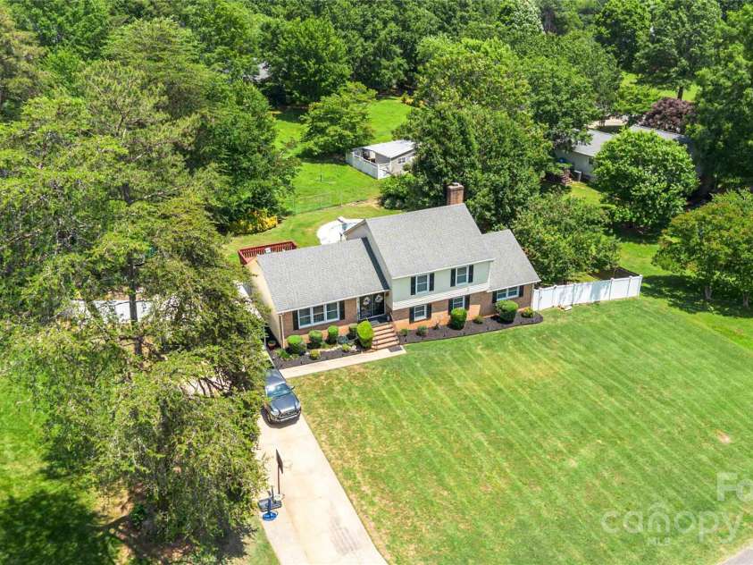1104 Colony Court, Gastonia, NC 28056.  MLS# CAR4261159, YatesRealty ID 20422. 
