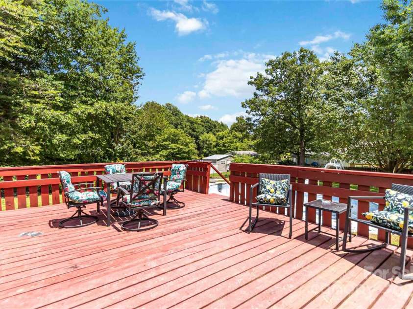 1104 Colony Court, Gastonia, NC 28056.  MLS# CAR4261159, YatesRealty ID 20422. 