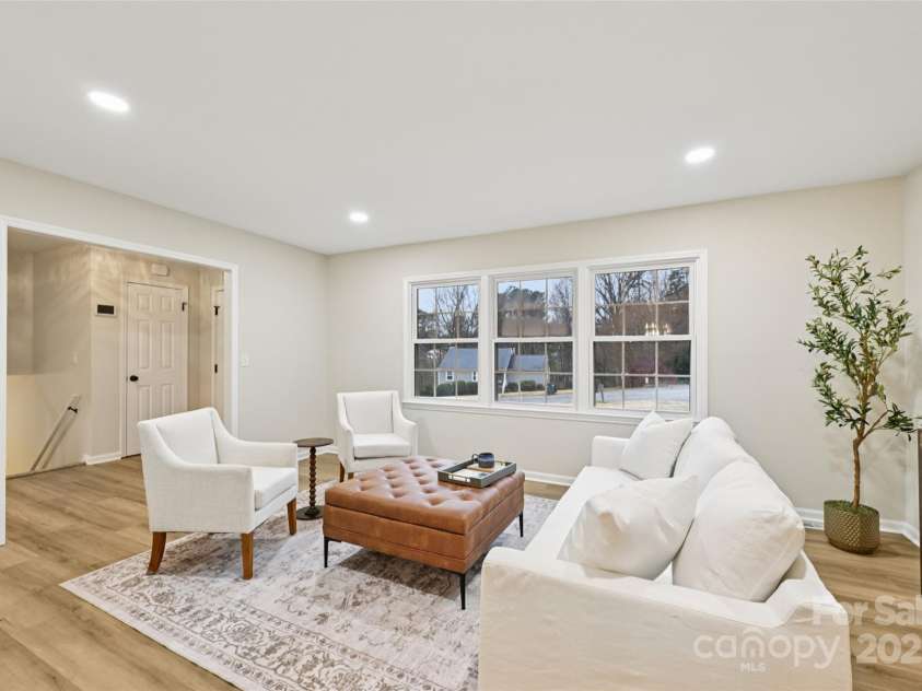 1104 Colony Court, Gastonia, NC 28056.  MLS# CAR4327362, YatesRealty ID 20422. 