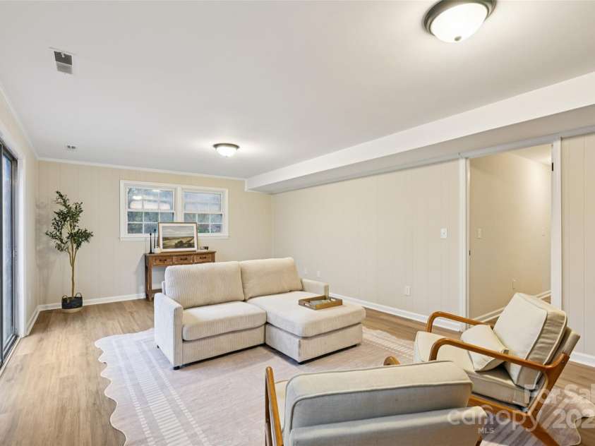 1104 Colony Court, Gastonia, NC 28056.  MLS# CAR4327362, YatesRealty ID 20422. 