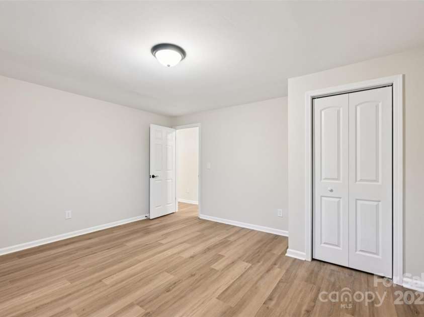 1104 Colony Court, Gastonia, NC 28056.  MLS# CAR4327362, YatesRealty ID 20422. 